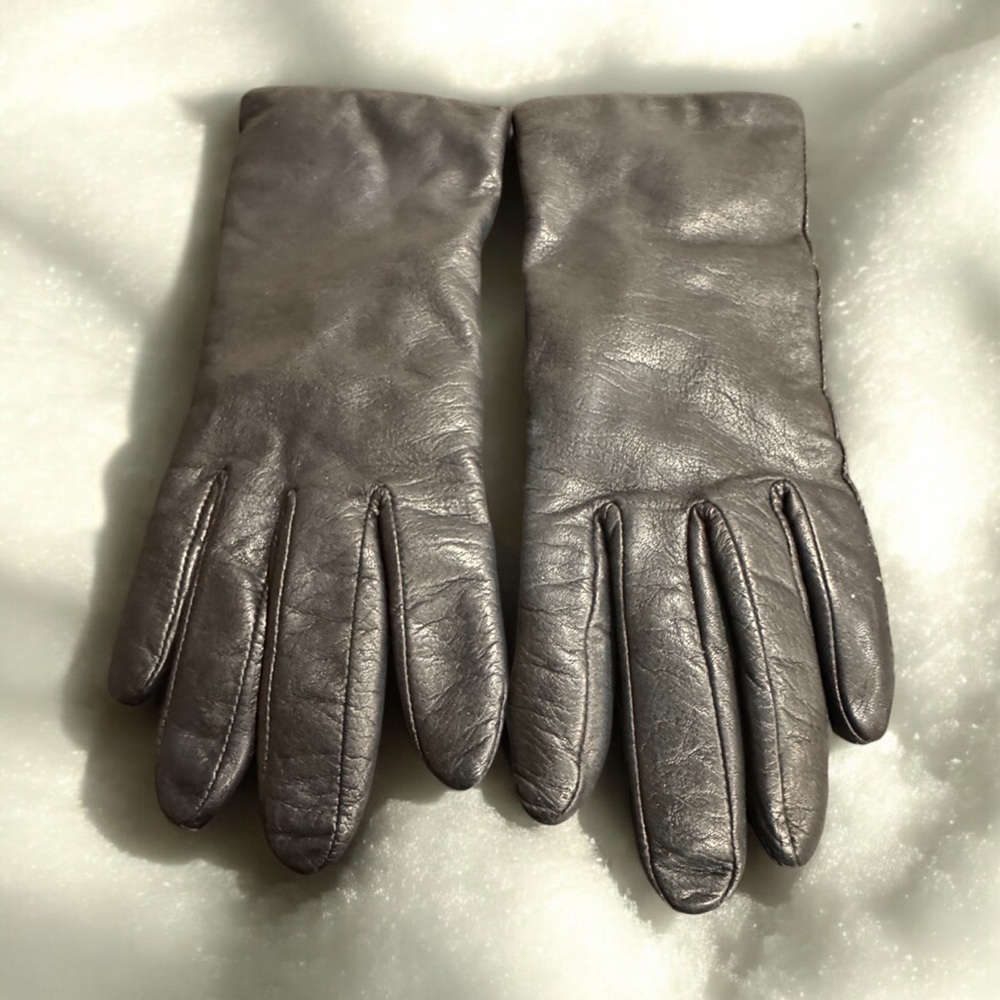 Fownes size 7 black leather gloves cashmere lined
